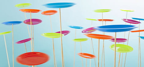 Plates spinning on sticks